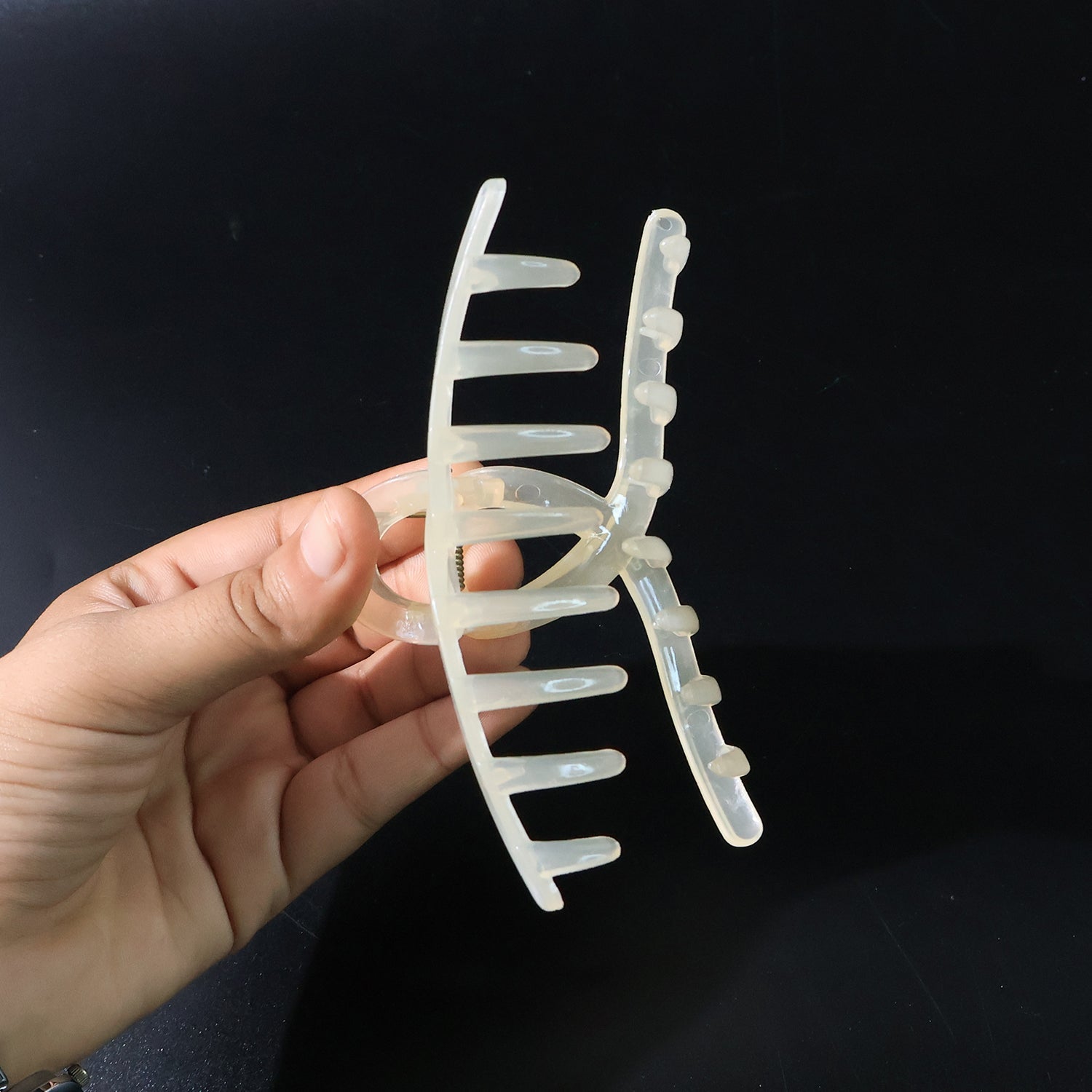 Big Size Strong Hold Plastic Hair Clips Big Size Strong Hold Plastic Hair Clips